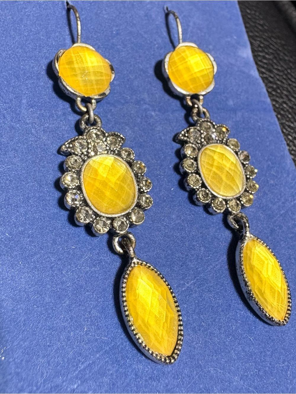 Vintage Yellow Avon Oval Stone Dangle Drop Leverback Earrings Silver Tone